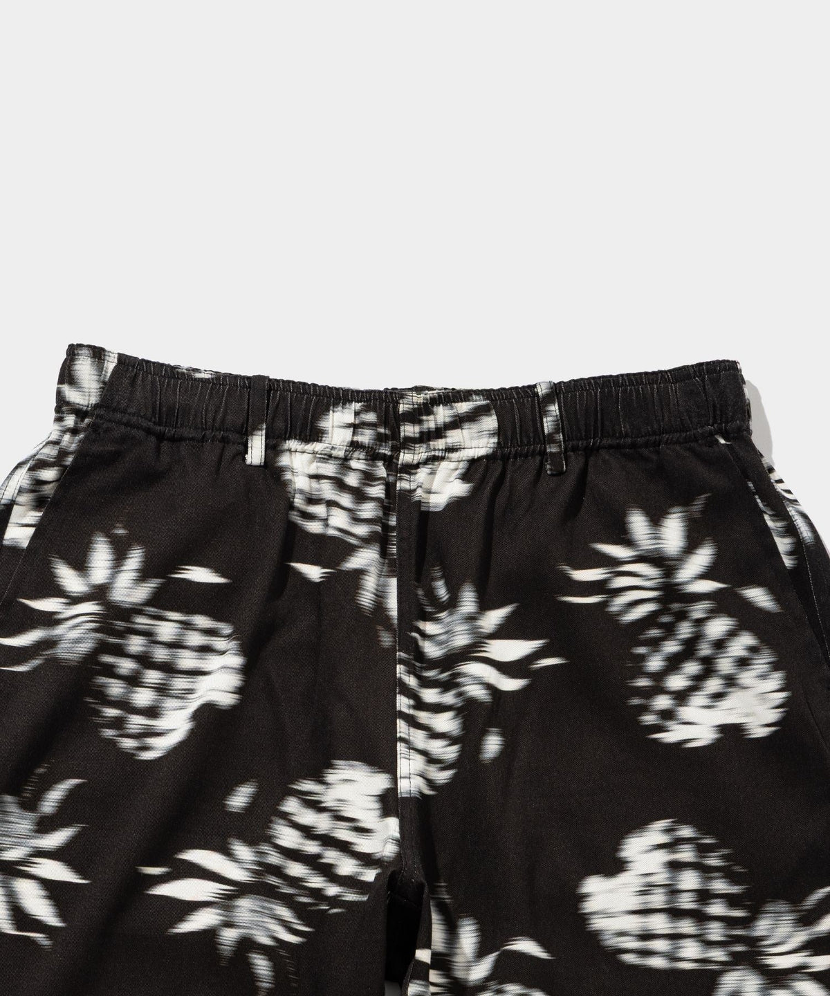Blurred Rayon Half Pants (pineapple)- V.A. ONLINE STORE