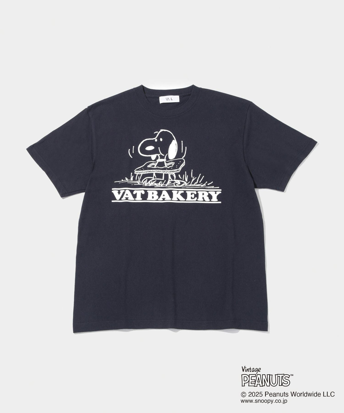 VAT BAKERY PEANUTS S/S Tee- V.A. ONLINE STORE