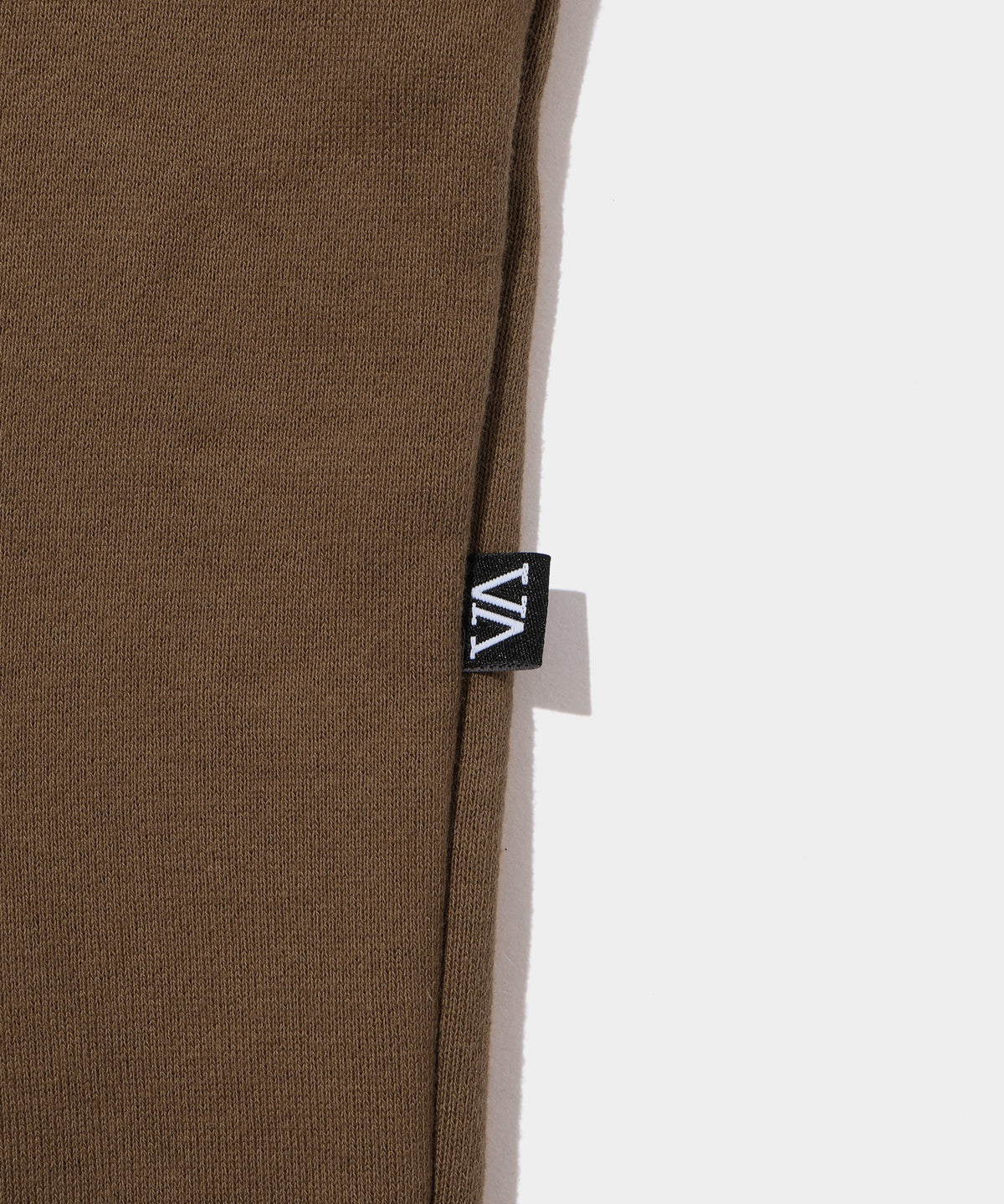 agnes b. BLOUSON SENGA PRESSIONS- V.A. ONLINE STORE