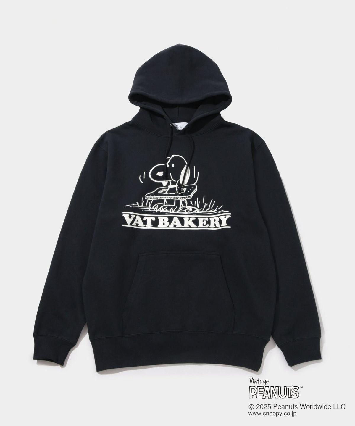VAT BAKERY PEANUTS Hoodie- V.A. ONLINE STORE