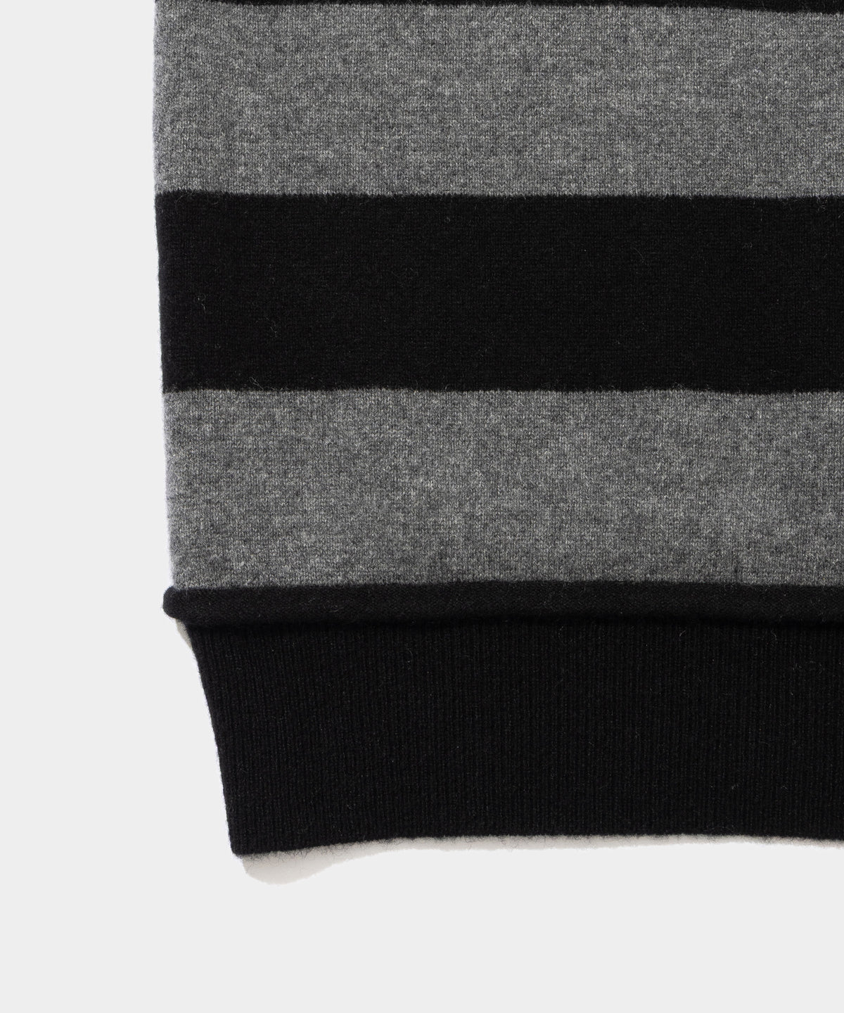agnes b. PULL AB- V.A. ONLINE STORE